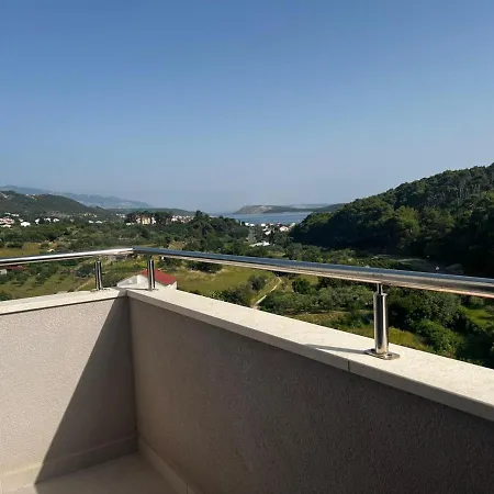 Oda ve Kahvaltı Memori 4*