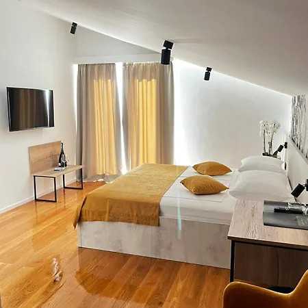 Bed & Breakfast Memori Rab Town