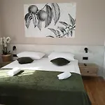 Bed & Breakfast Memori 4*