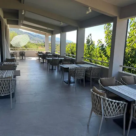 Memori krevet i doručak 4*