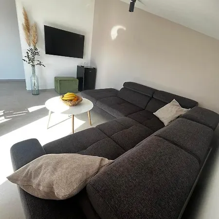 krevet i doručak Memori 4*