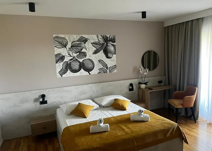 Couette-café Memori Rab Town