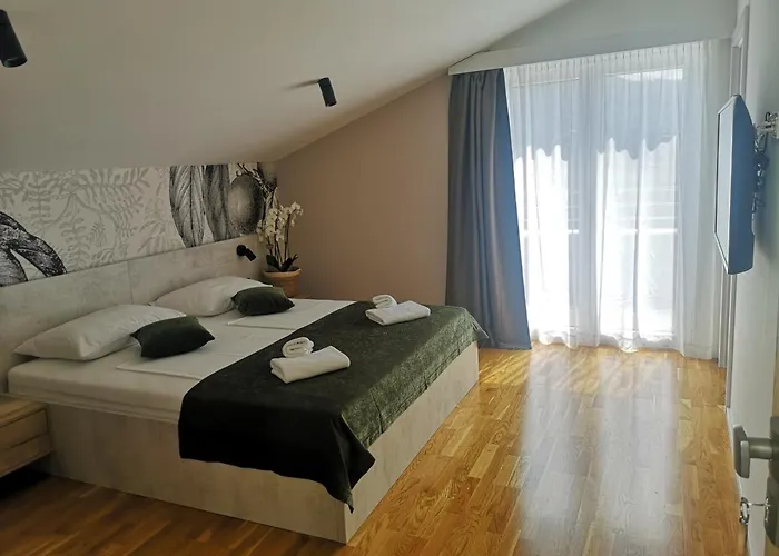 Couette-café Memori Rab Town